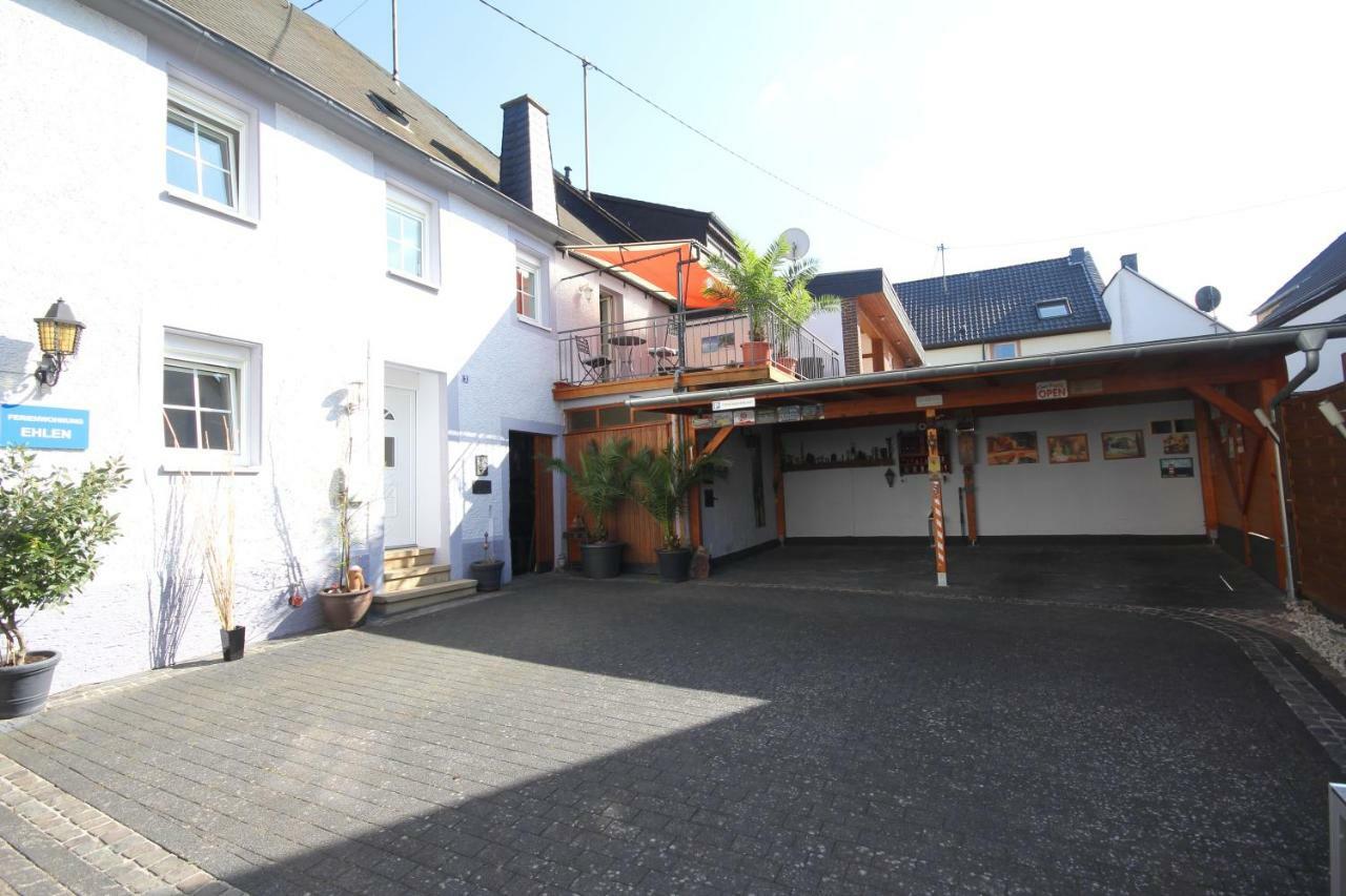Ferienwohnung Ehlen Im Alten Winzerhaus Zeltingen-Rachtig Exterior foto